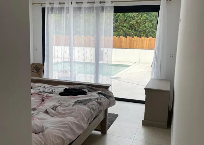 Petit Paradis * סוסטון